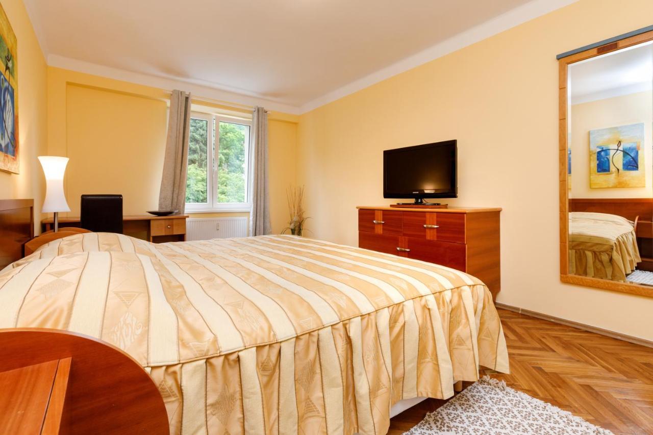 Apartments Tgm 11 Karlovy Vary Exterior foto