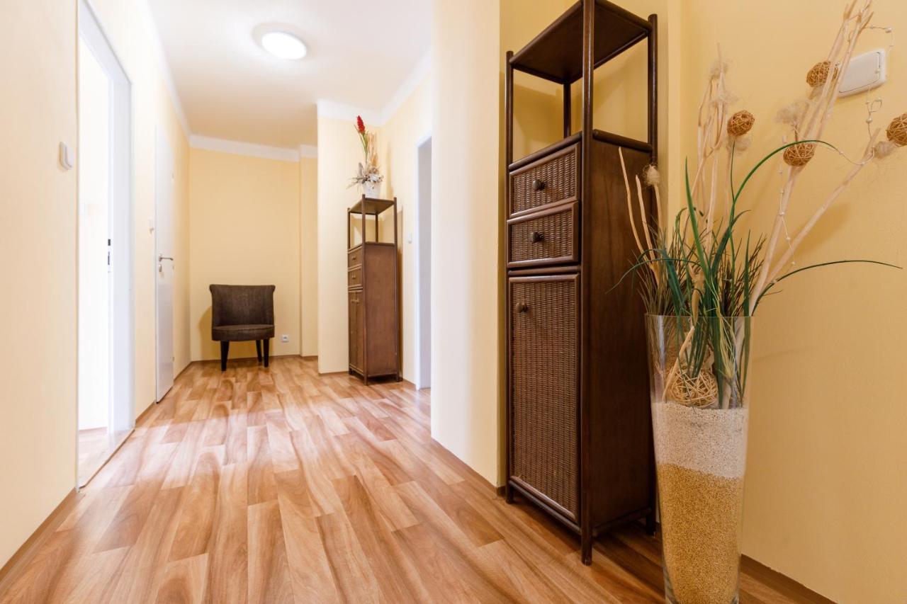 Apartments Tgm 11 Karlovy Vary Exterior foto