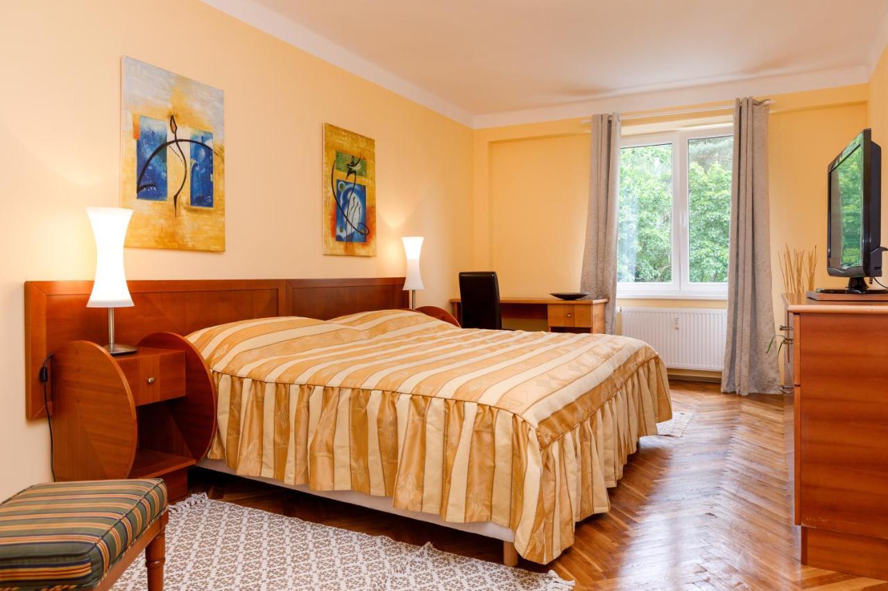 Apartments Tgm 11 Karlovy Vary Exterior foto